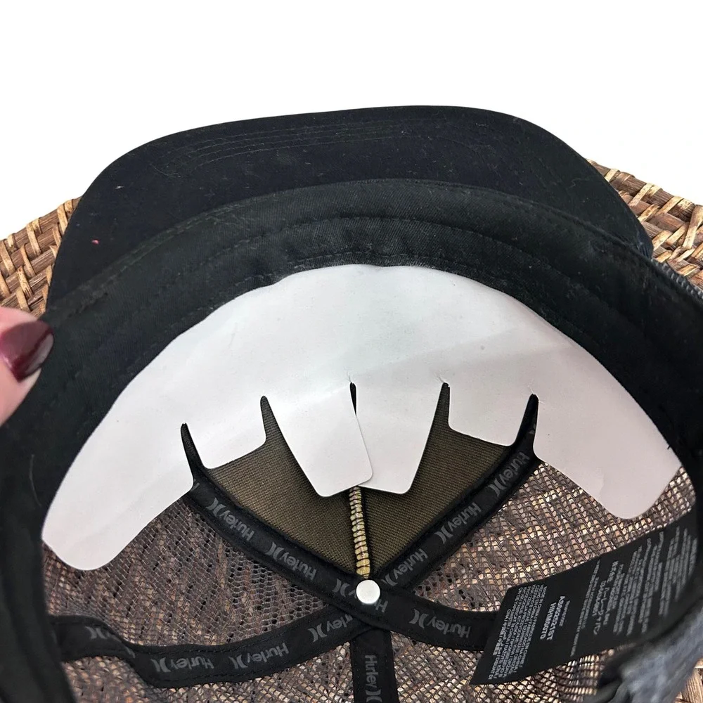 Hurley Balboa Trucker Hat Tropical Floral Snapback Black Mesh Adjustable NWOT‎